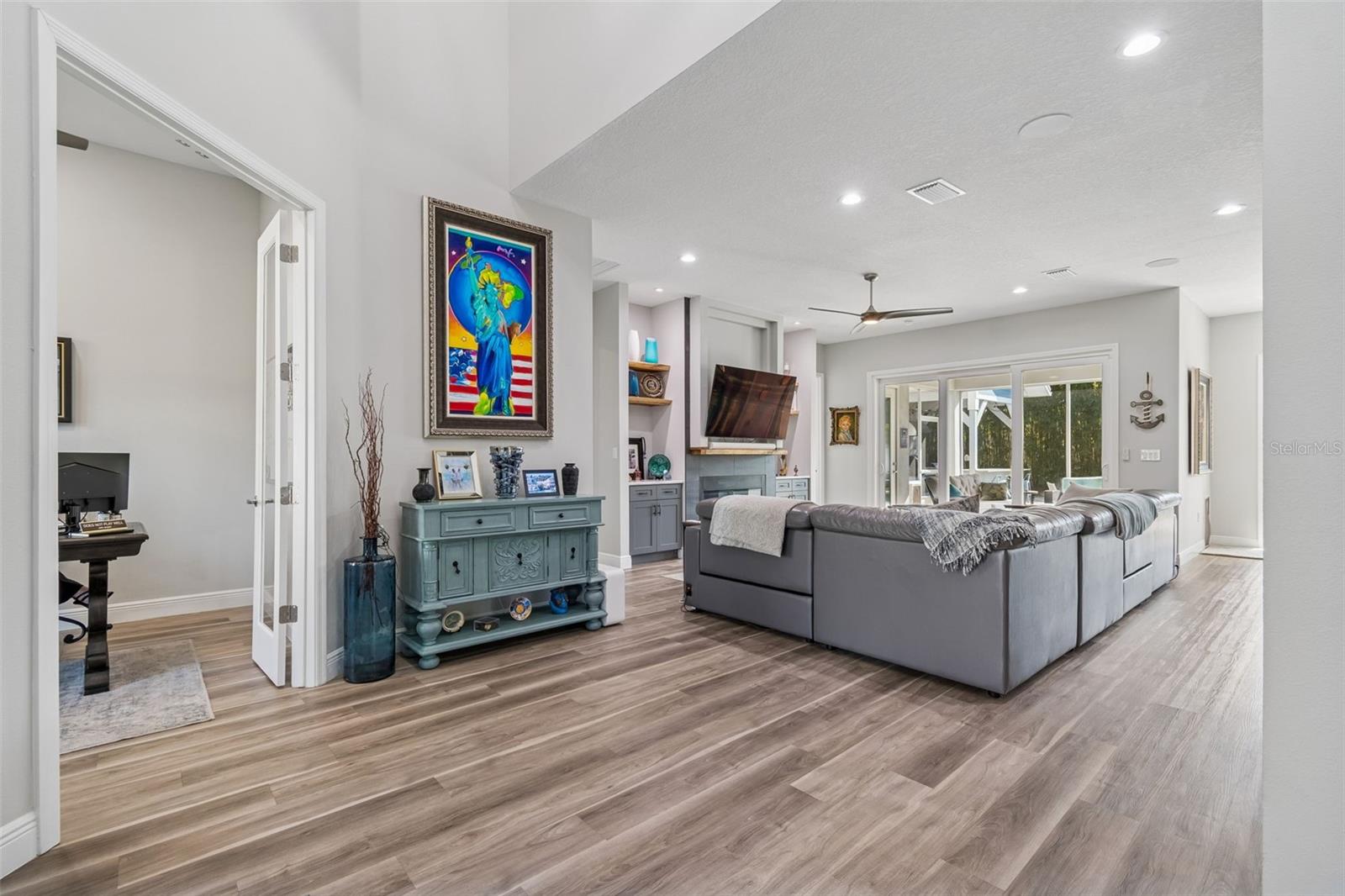 Image 13 of 97 For 1516 Grandview Drive