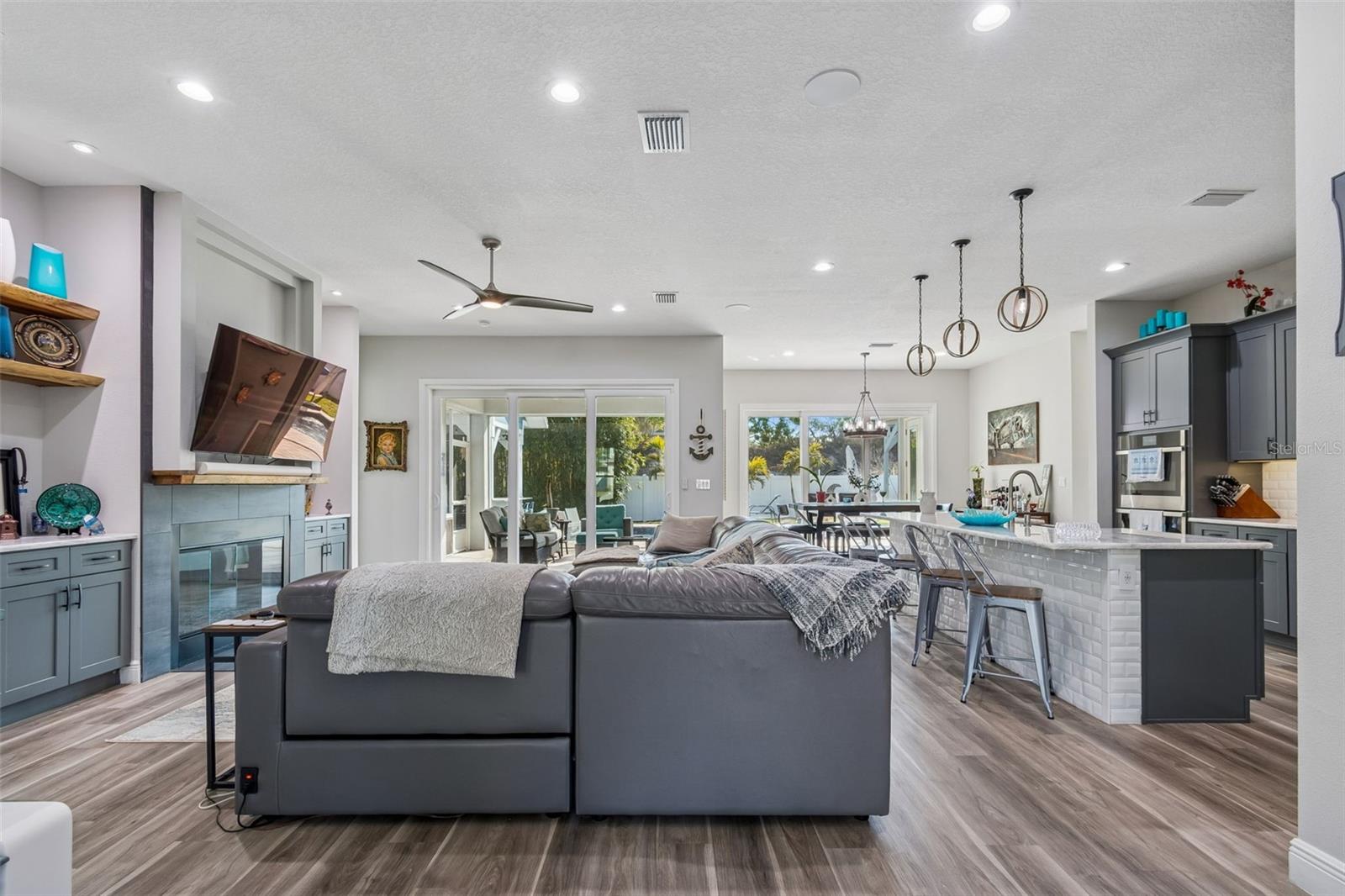 Image 19 of 97 For 1516 Grandview Drive