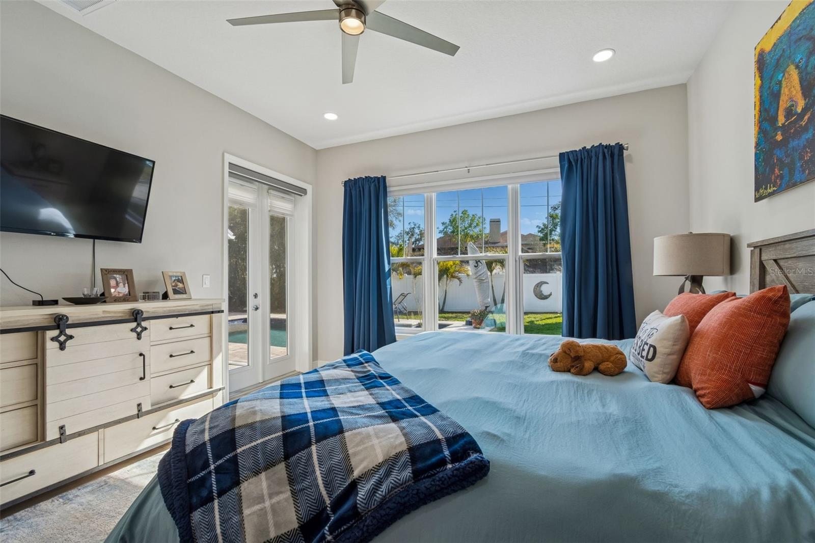 Image 42 of 97 For 1516 Grandview Drive