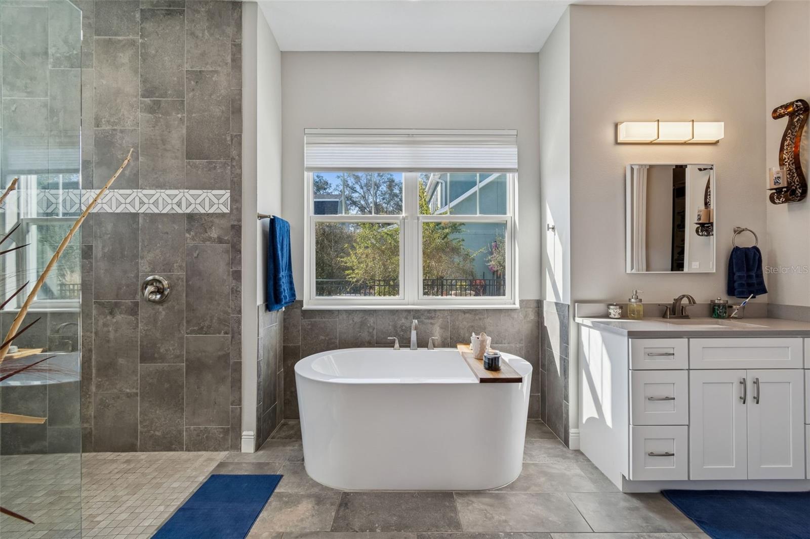 Image 45 of 97 For 1516 Grandview Drive