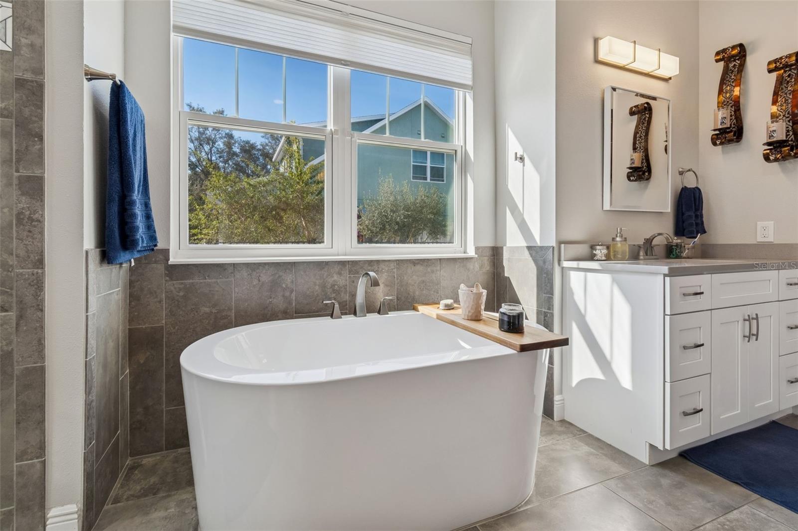 Image 49 of 97 For 1516 Grandview Drive