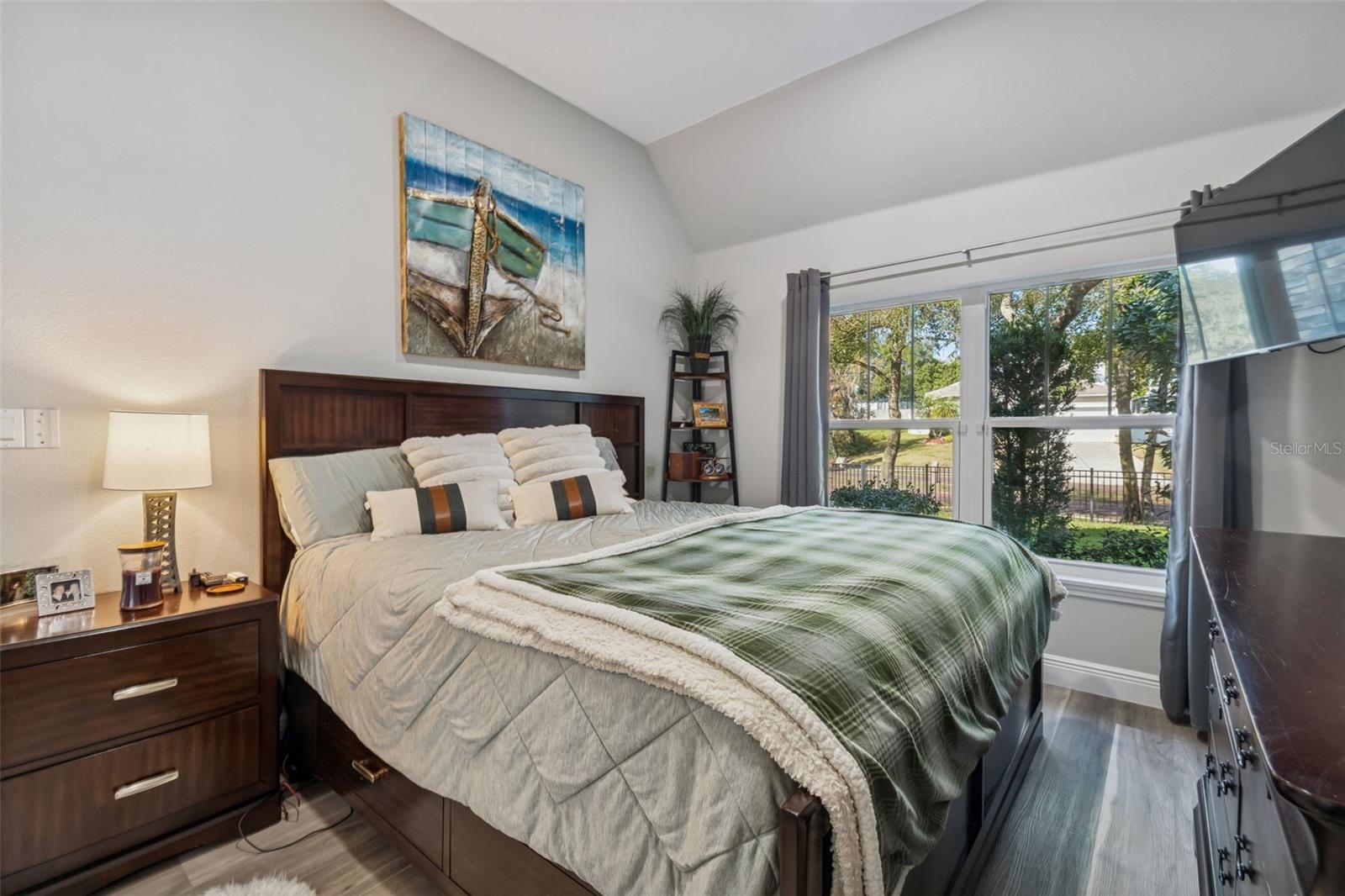 Image 54 of 97 For 1516 Grandview Drive