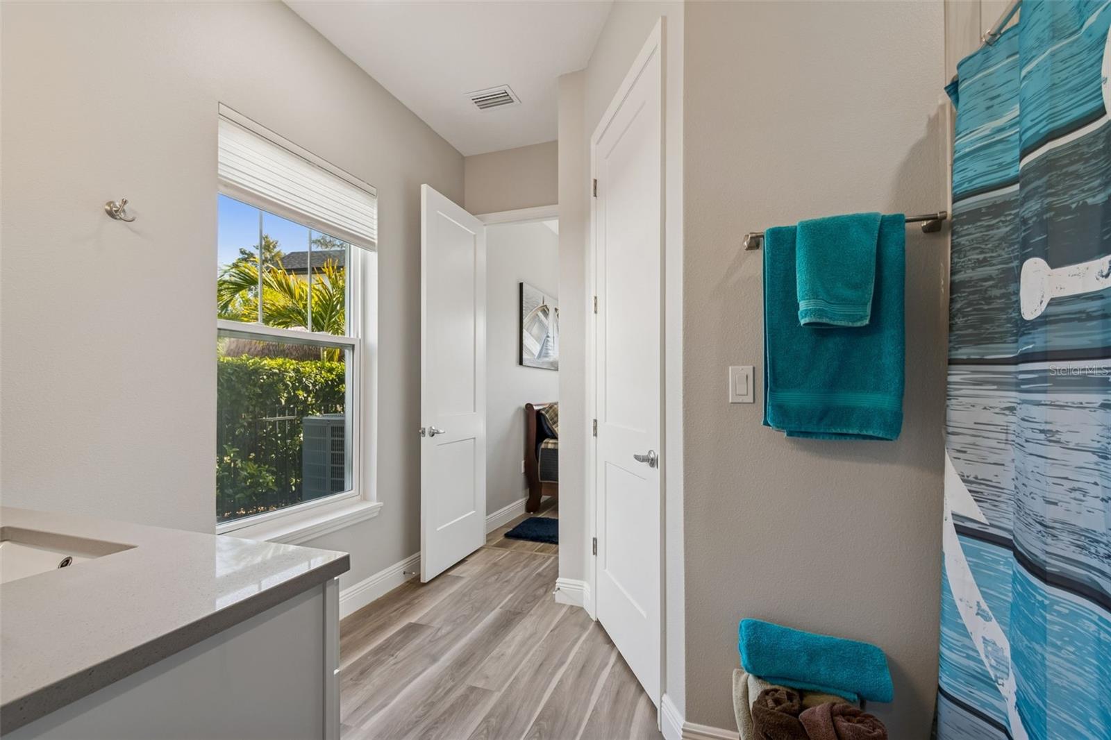 Image 55 of 97 For 1516 Grandview Drive