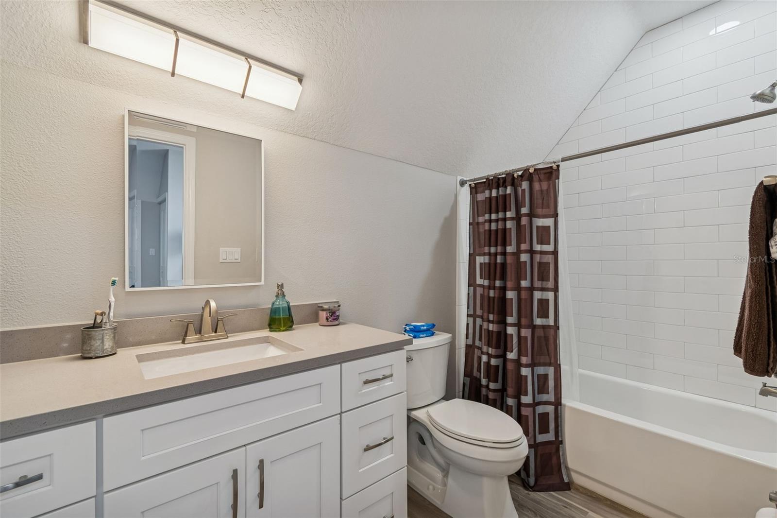 Image 65 of 97 For 1516 Grandview Drive