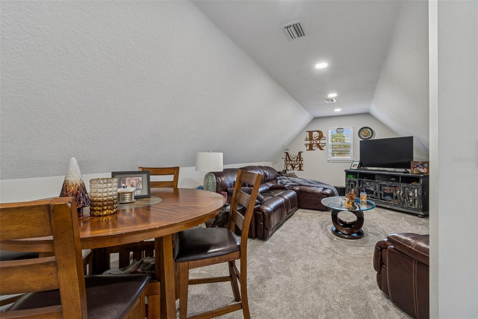 Image 66 of 97 For 1516 Grandview Drive