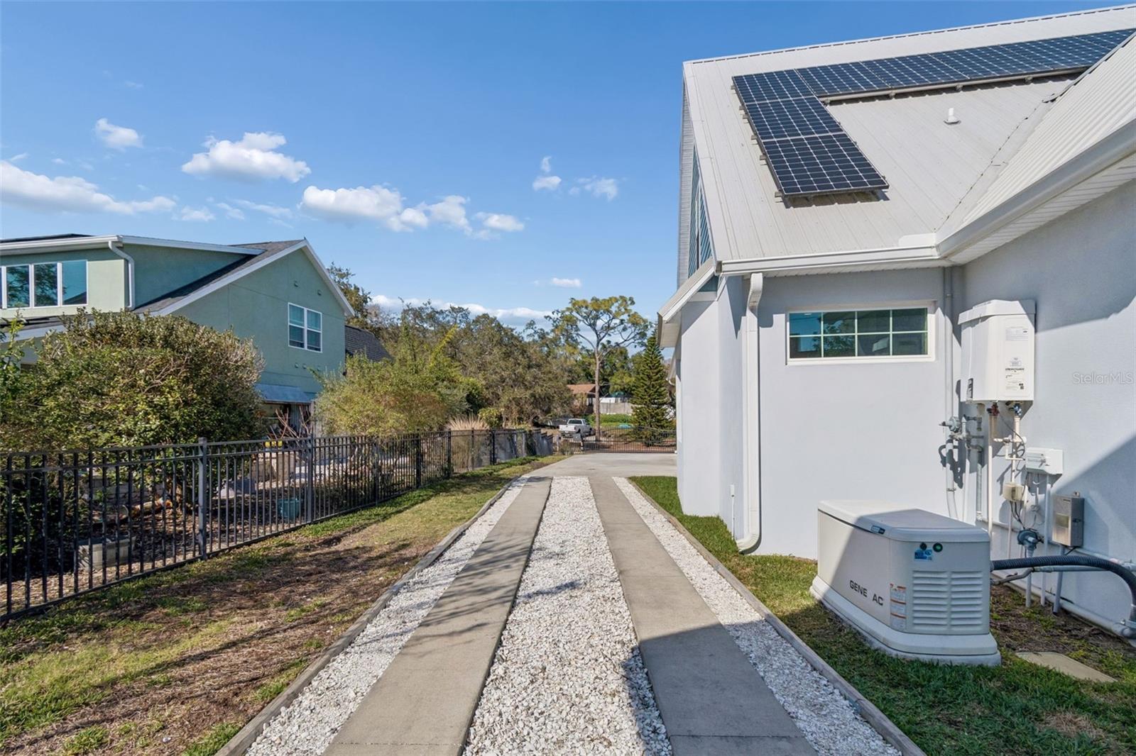 Image 76 of 97 For 1516 Grandview Drive