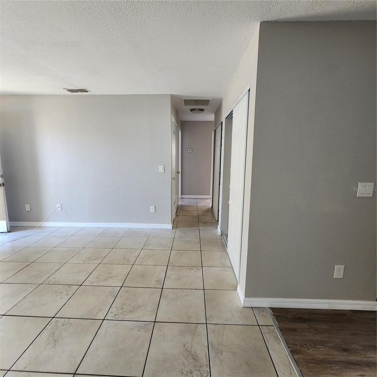 Listing photo id 18 for 1037 Apollo Beach Boulevard D