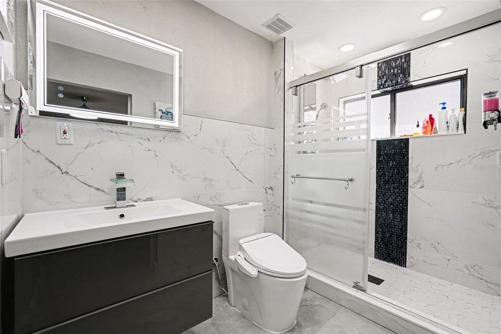 Image 20 of 30 For 1710 Tallowtree Circle