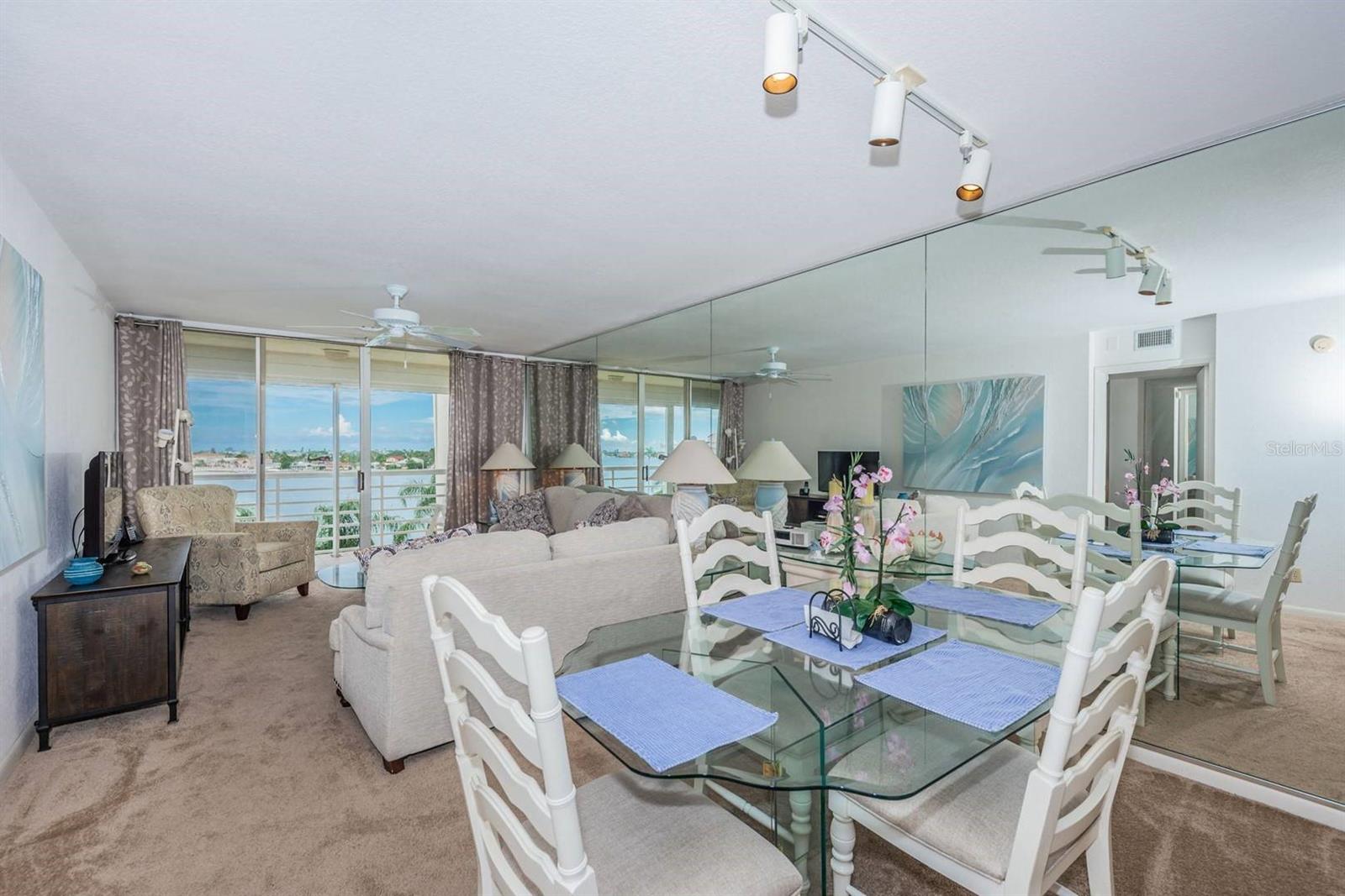 Image 6 of 26 For 6001 Bahia Del Mar Circle 527