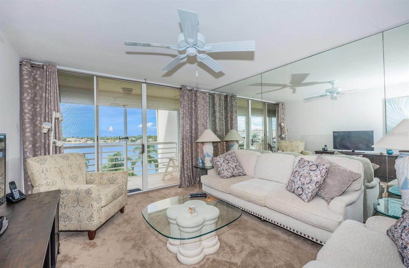 Image 8 of 26 For 6001 Bahia Del Mar Circle 527
