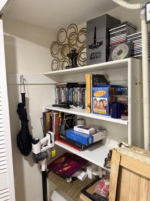 Image 17 of 41 For 1051 79th Avenue N 202