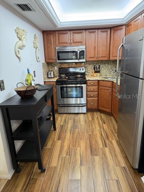 Image 18 of 41 For 1051 79th Avenue N 202