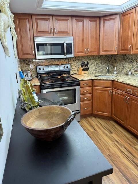 Image 19 of 41 For 1051 79th Avenue N 202