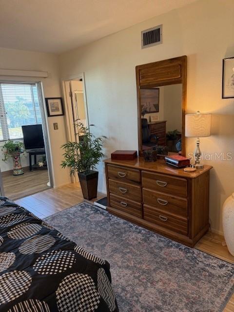 Image 23 of 41 For 1051 79th Avenue N 202