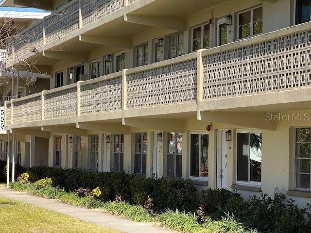 Image 3 of 41 For 1051 79th Avenue N 202