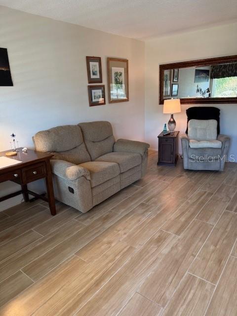 Image 7 of 41 For 1051 79th Avenue N 202