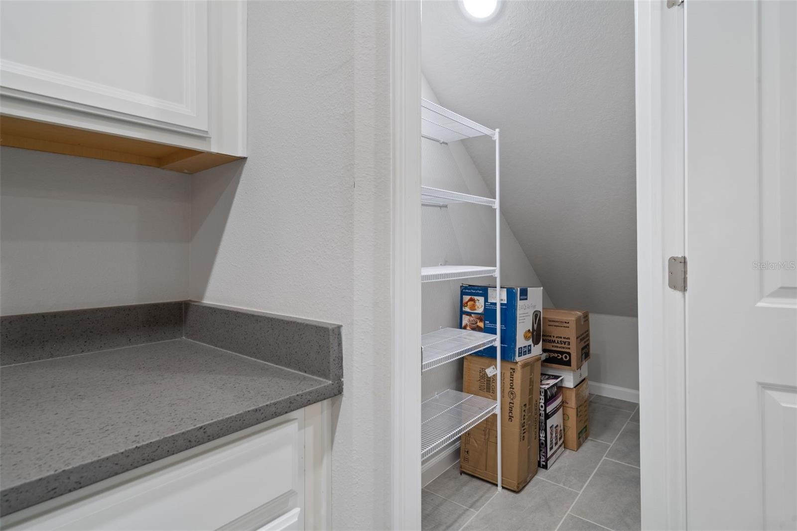 Image 15 of 41 For 8509 Primrose Willow Place