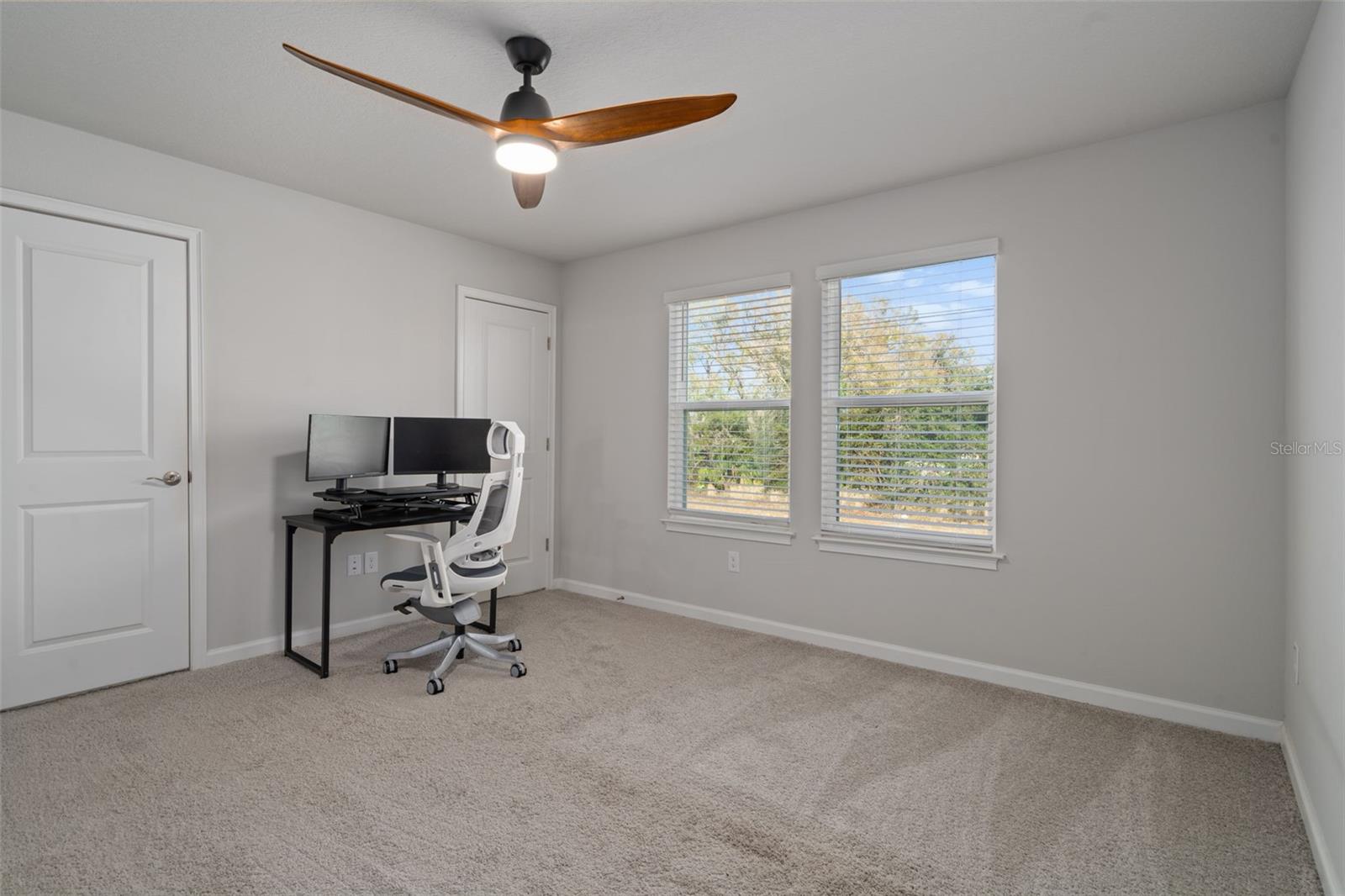 Image 16 of 41 For 8509 Primrose Willow Place