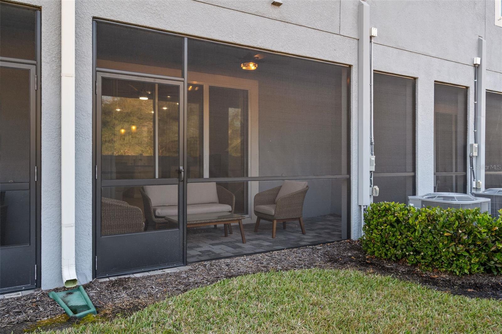 Image 34 of 41 For 8509 Primrose Willow Place