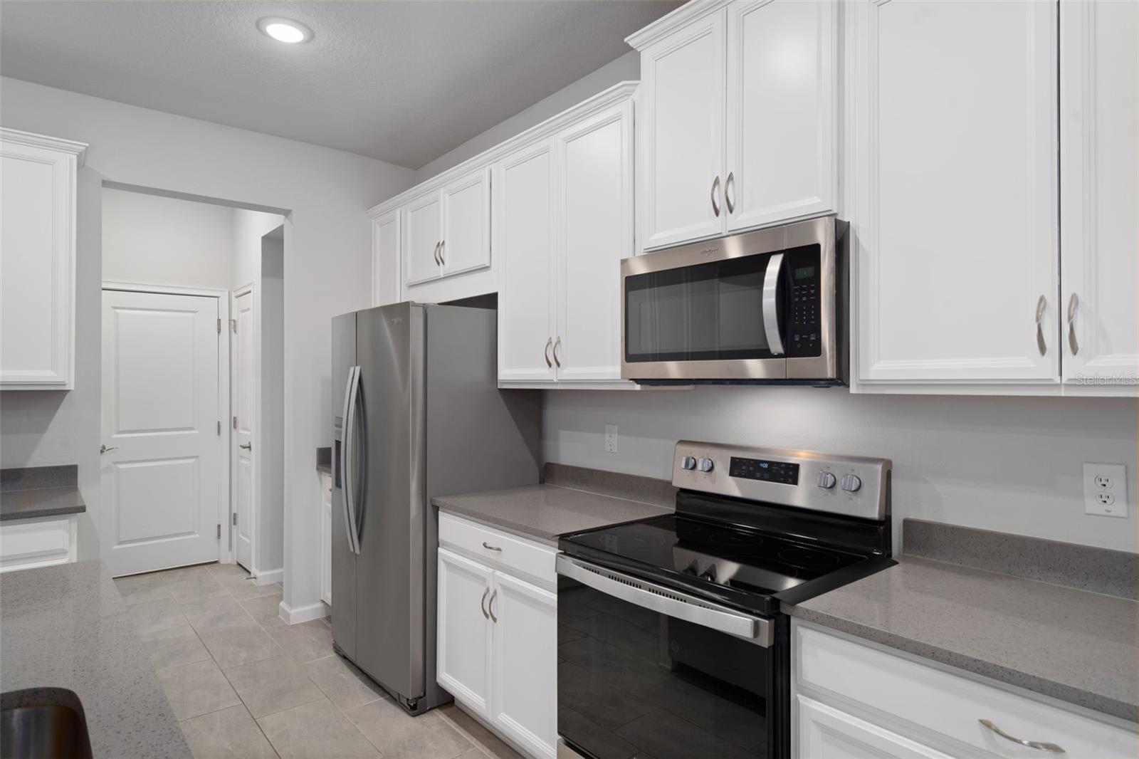 Image 7 of 41 For 8509 Primrose Willow Place