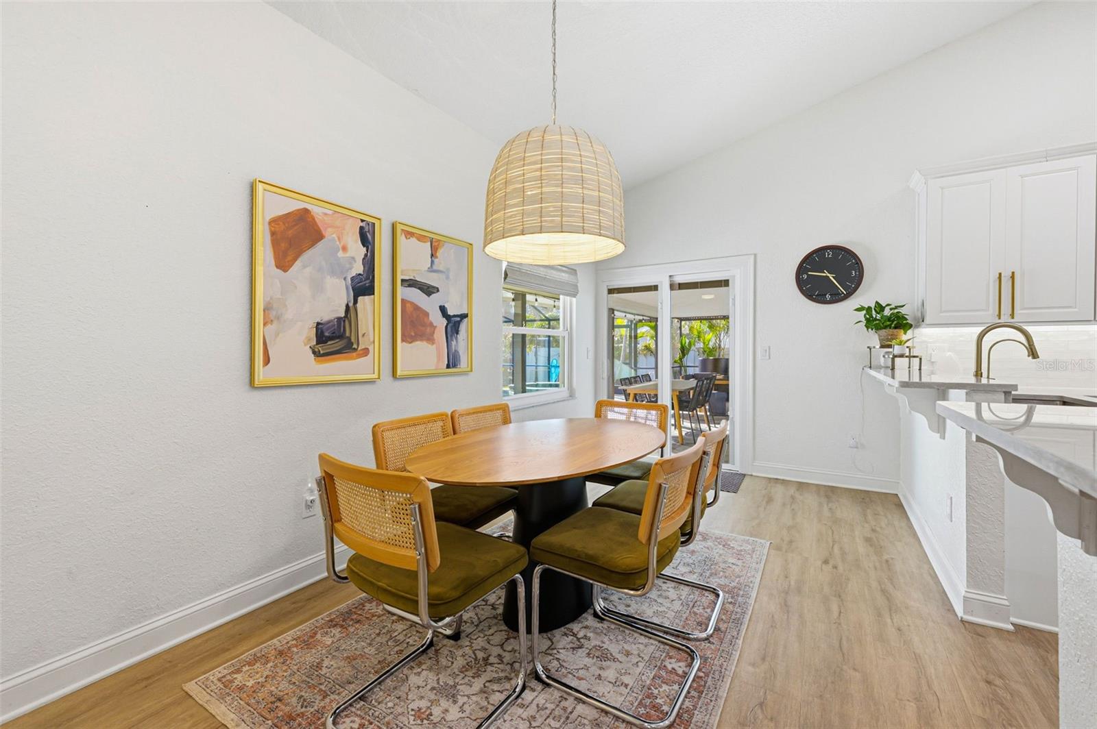 Image 12 of 42 For 3347 Lake Shore Lane