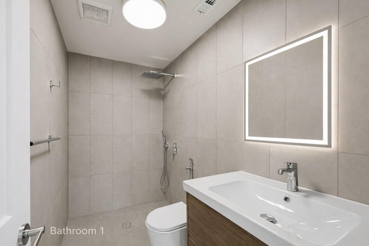 Image 17 of 37 For 1325 Riverside Drive