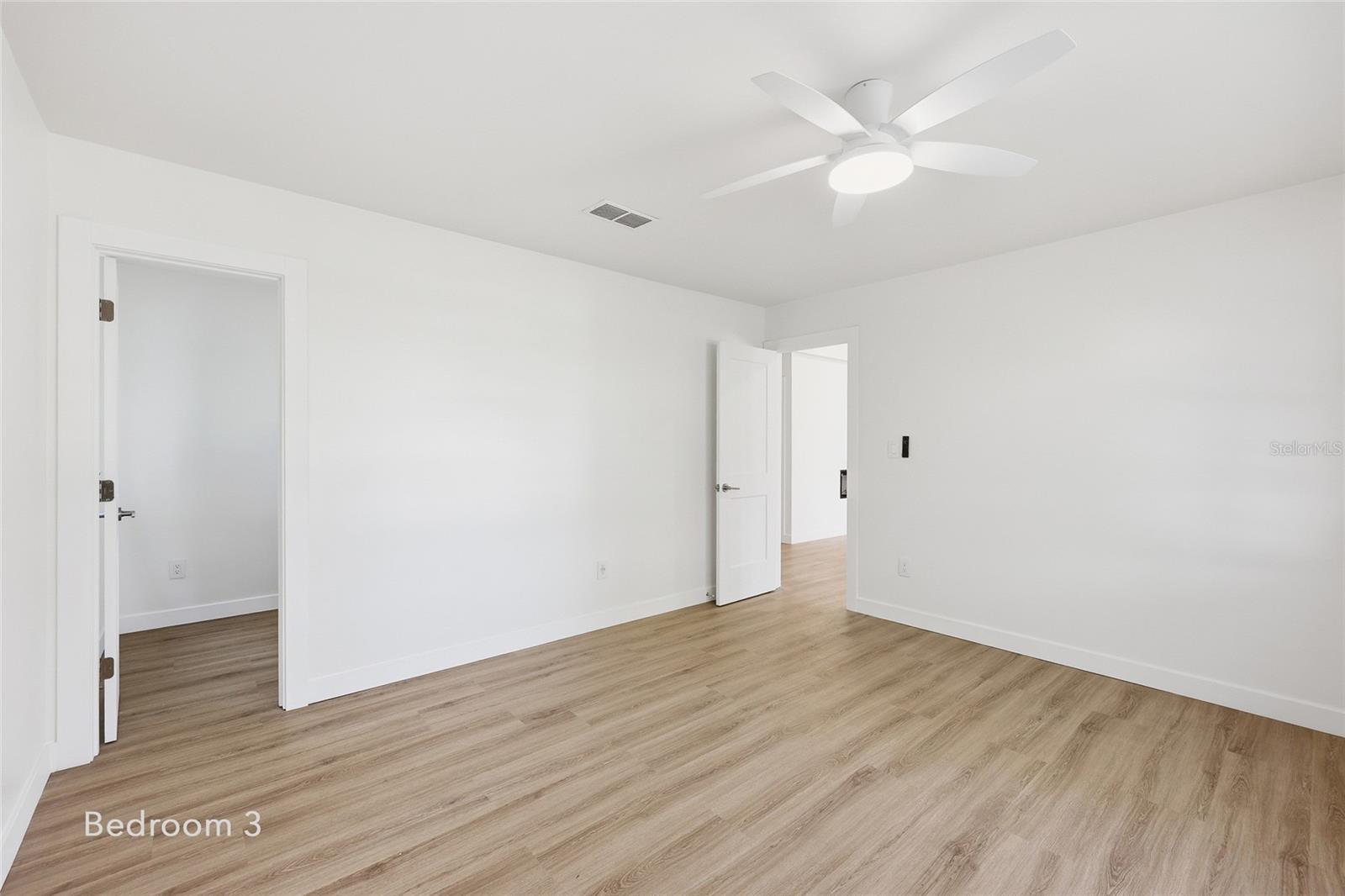 Image 26 of 37 For 1325 Riverside Drive