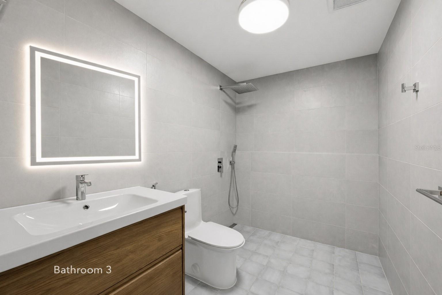 Image 27 of 37 For 1325 Riverside Drive