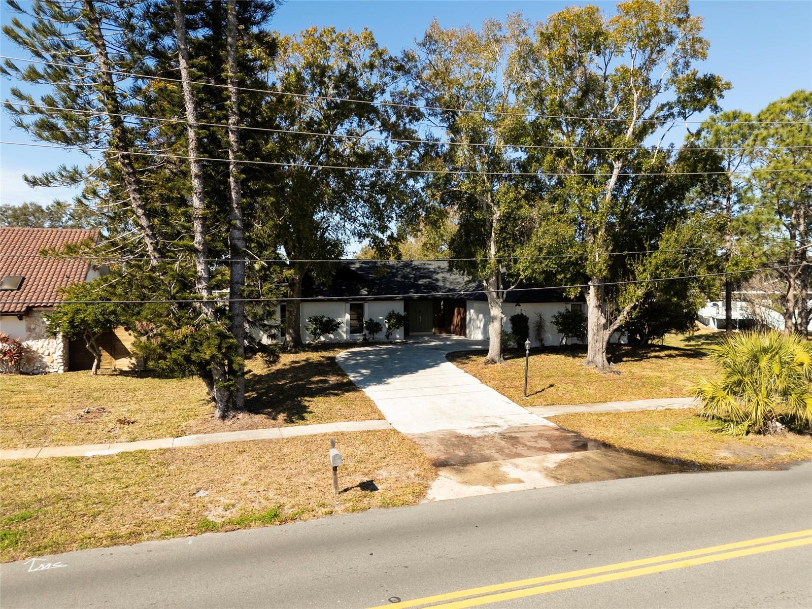 Image 35 of 37 For 1325 Riverside Drive