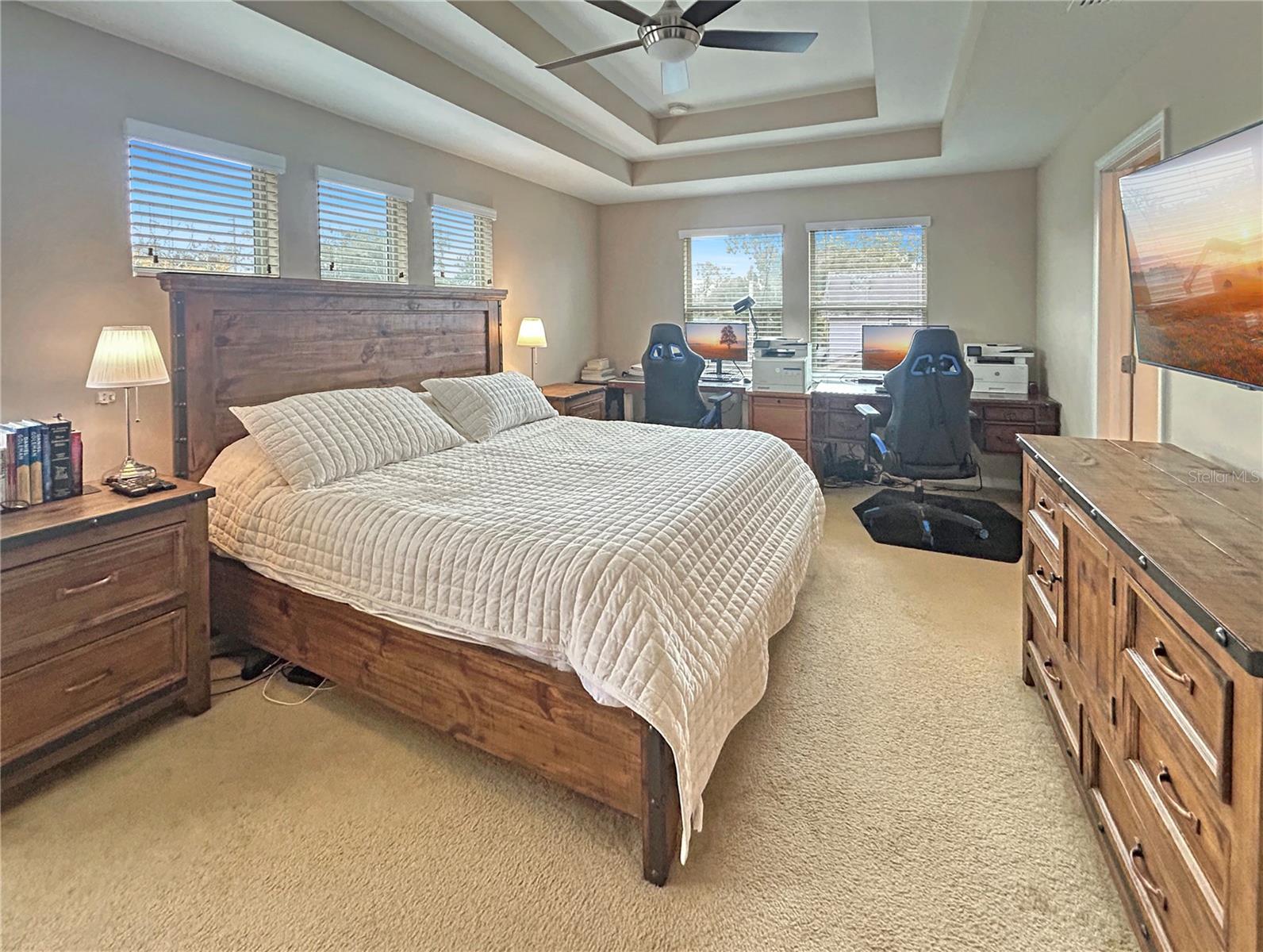 Listing photo id 14 for 2258 9th Avenue N