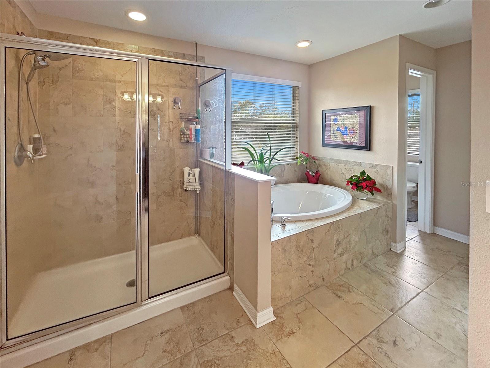 Listing photo id 16 for 2258 9th Avenue N