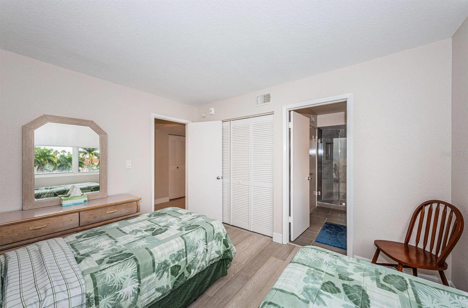 Image 13 of 24 For 6061 Bahia Del Mar Circle 448