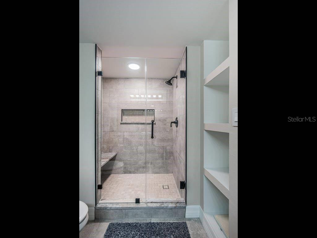 Image 14 of 24 For 6061 Bahia Del Mar Circle 448