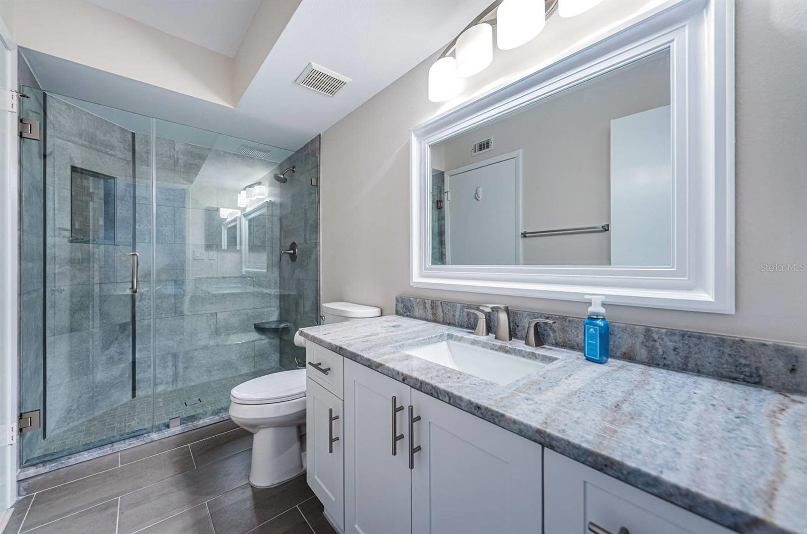 Image 16 of 24 For 6061 Bahia Del Mar Circle 448