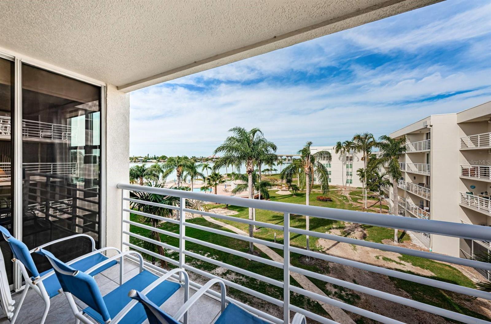 Image 22 of 24 For 6061 Bahia Del Mar Circle 448