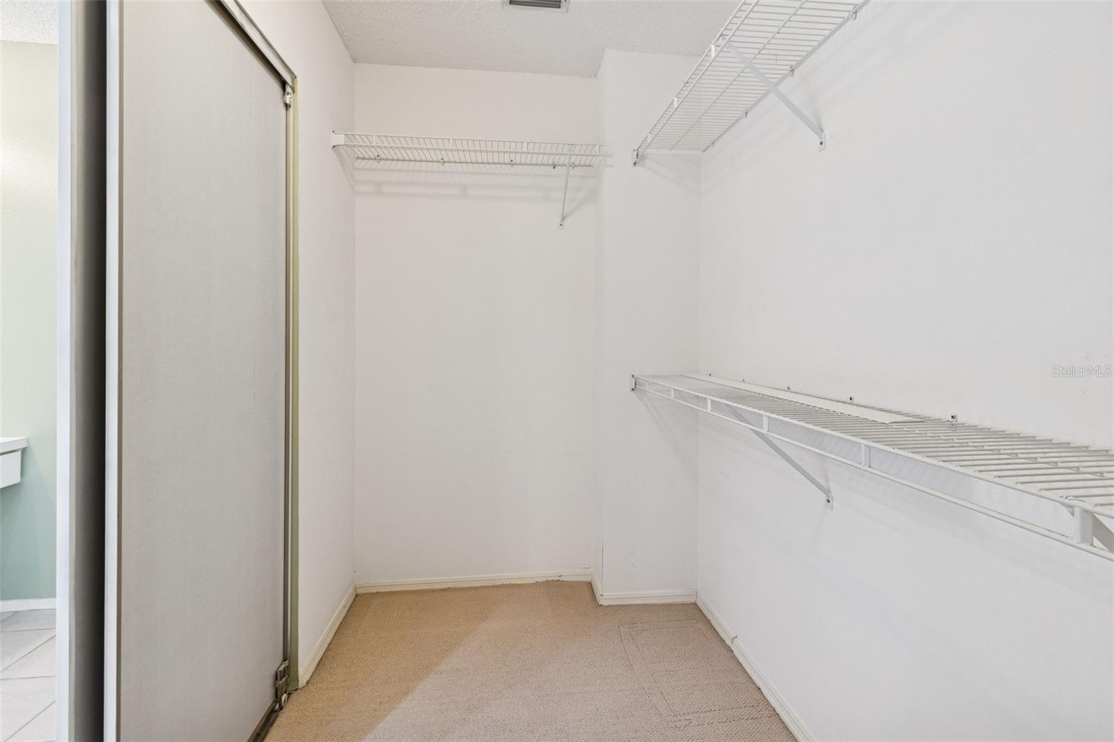 Image 24 of 39 For 4108 Brentwood Park Circle