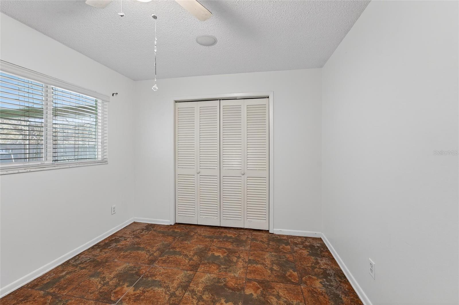 Image 17 of 28 For 1231 Newport Avenue