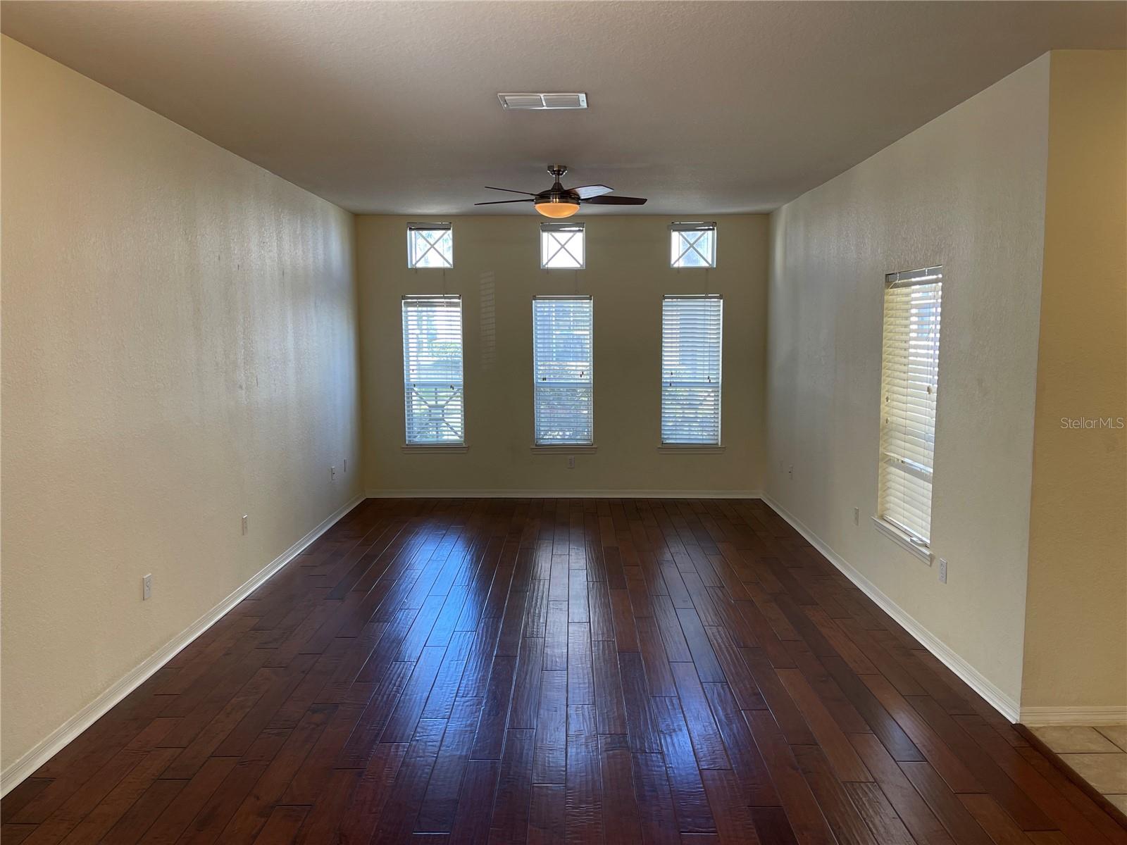 Image 5 of 20 For 4007 Sand Palm Court