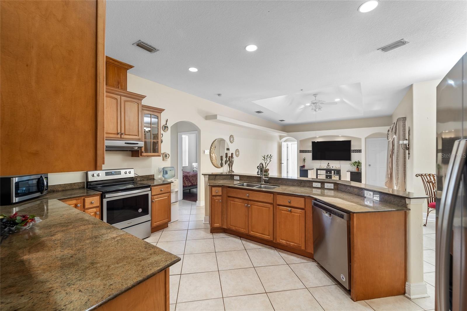 Image 10 of 36 For 9012 Flora Street