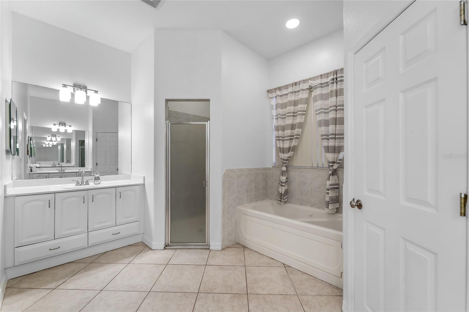 Image 18 of 36 For 9012 Flora Street