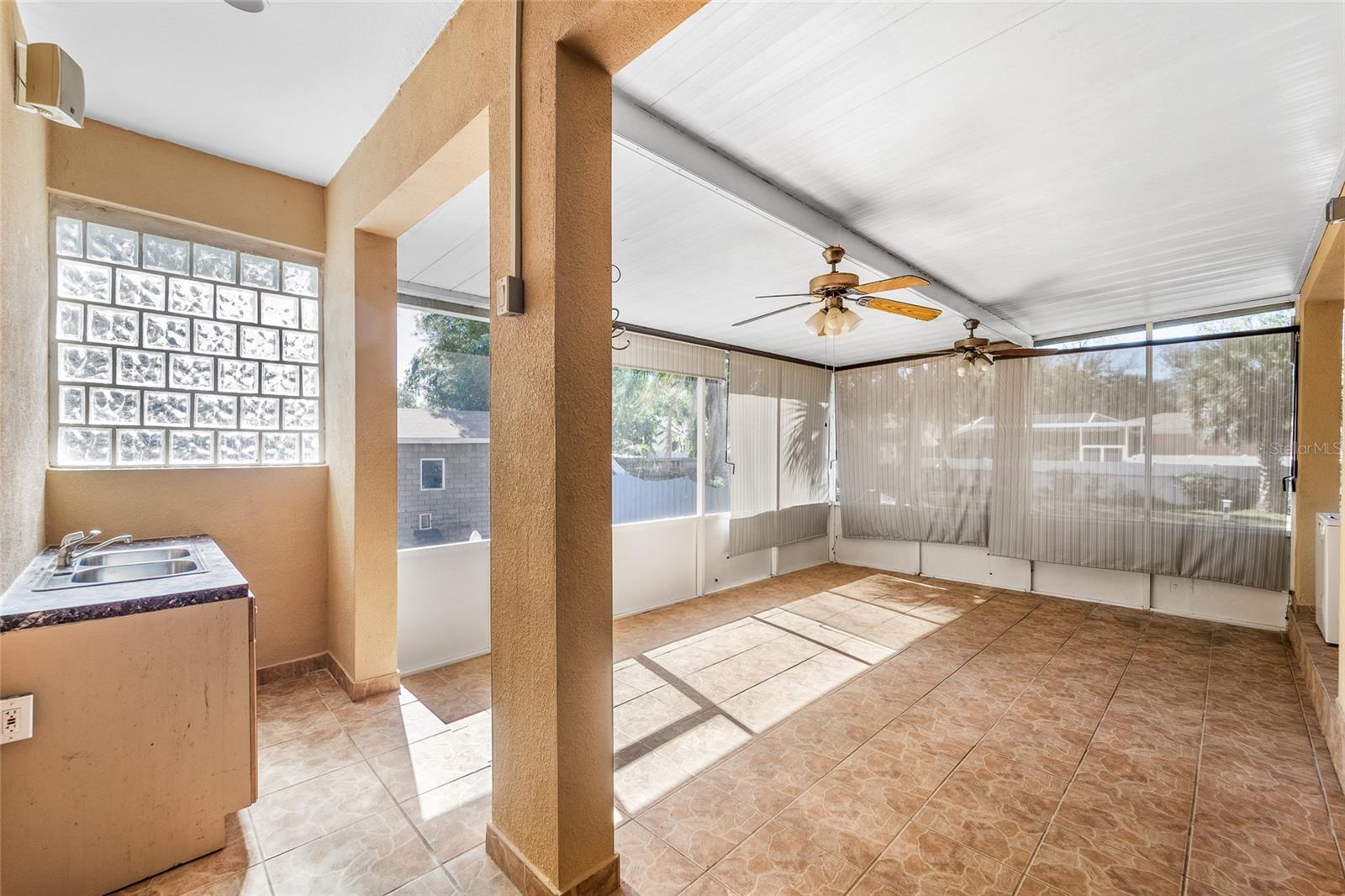 Image 31 of 36 For 9012 Flora Street