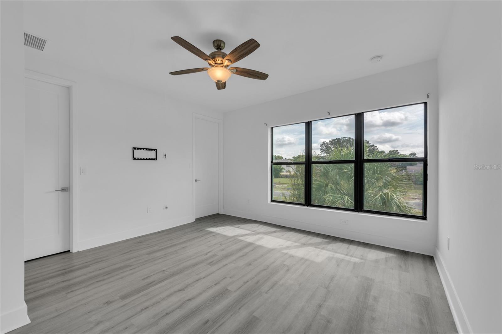 Image 11 of 28 For 8713 Palm Ranches Place