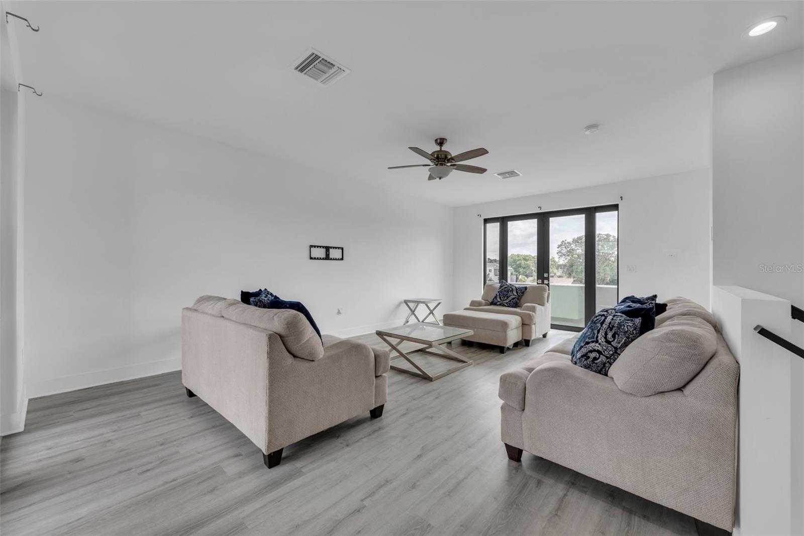 Image 19 of 28 For 8713 Palm Ranches Place