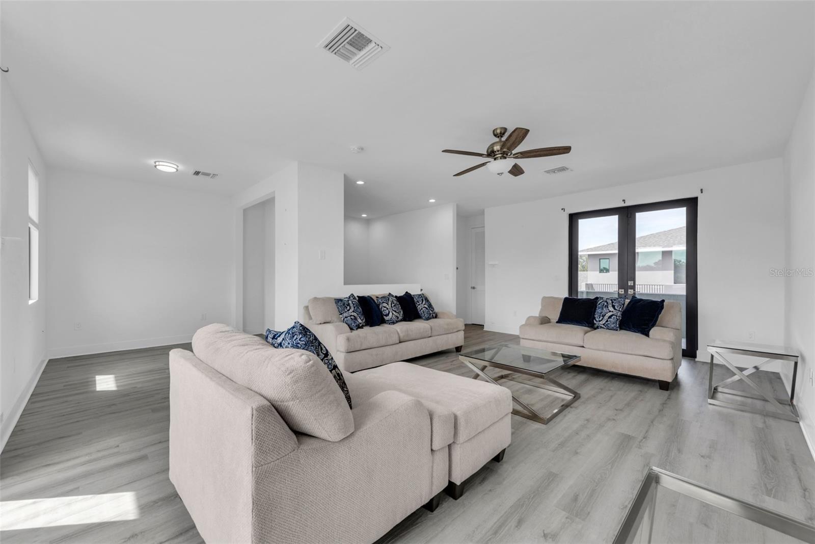 Image 20 of 28 For 8713 Palm Ranches Place