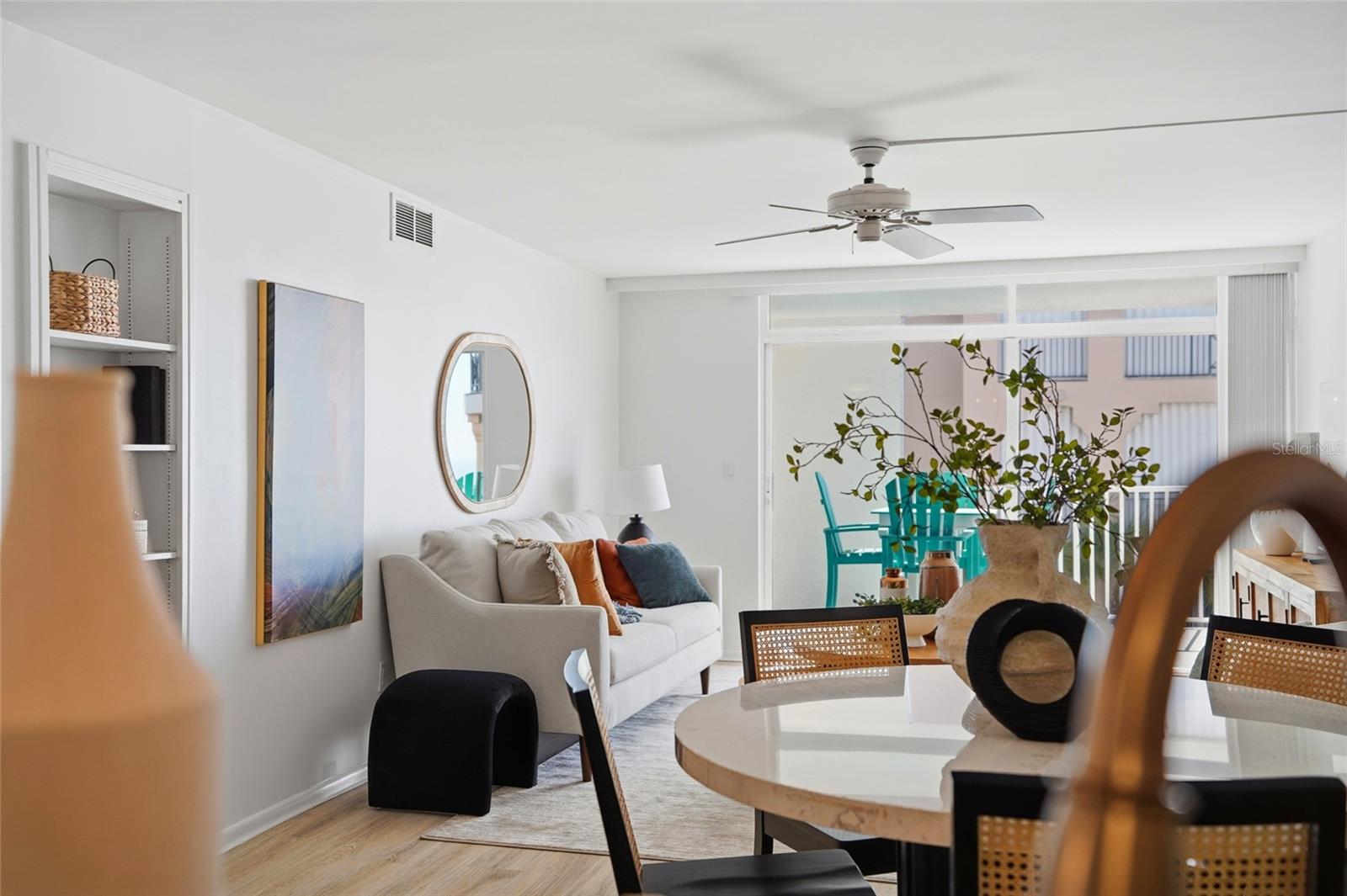 Image 12 of 42 For 16308 Gulf Boulevard 303