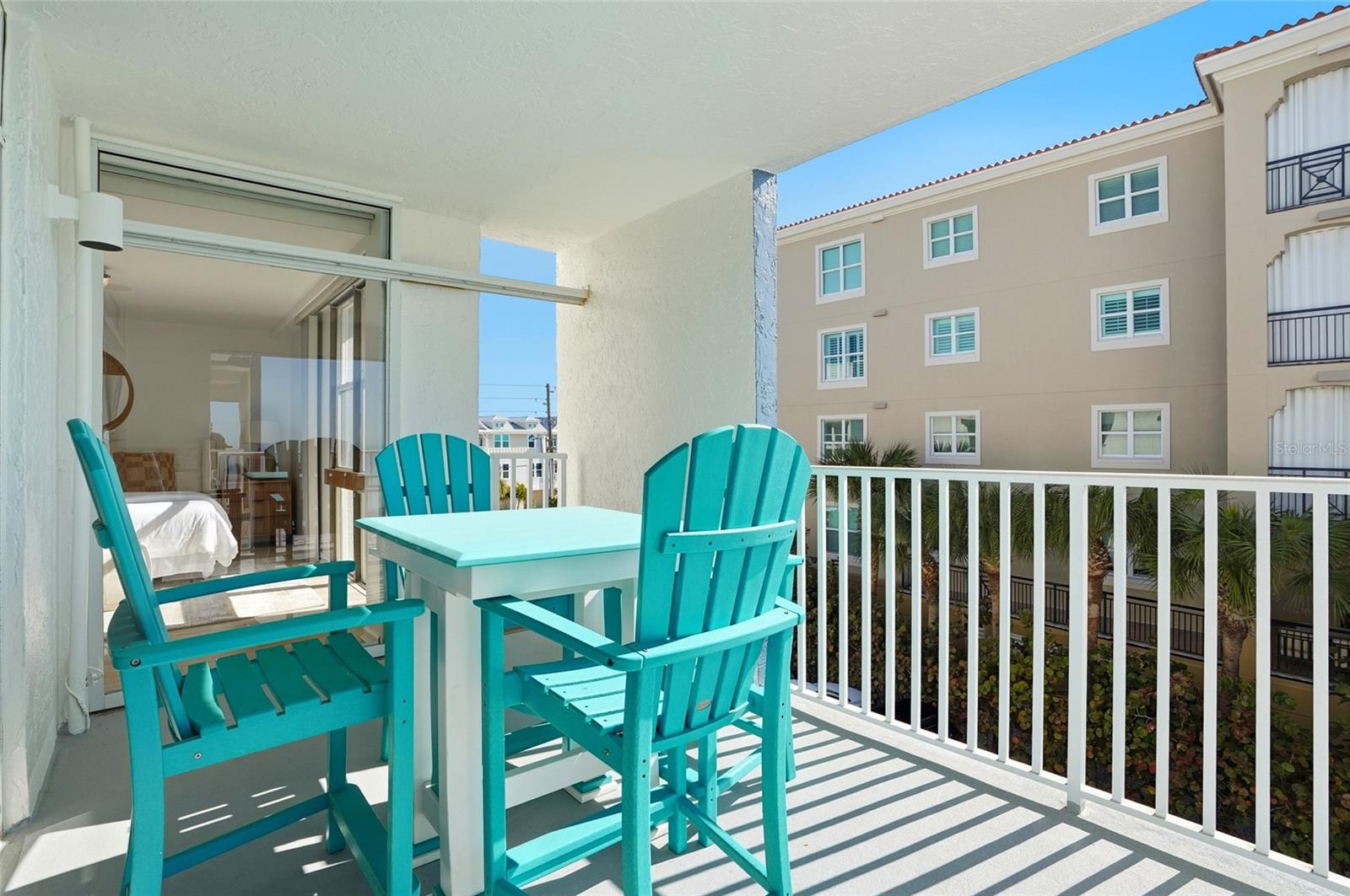 Image 21 of 42 For 16308 Gulf Boulevard 303