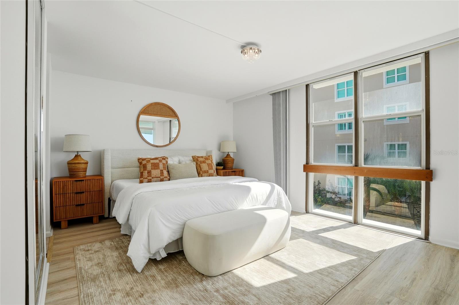 Image 24 of 42 For 16308 Gulf Boulevard 303