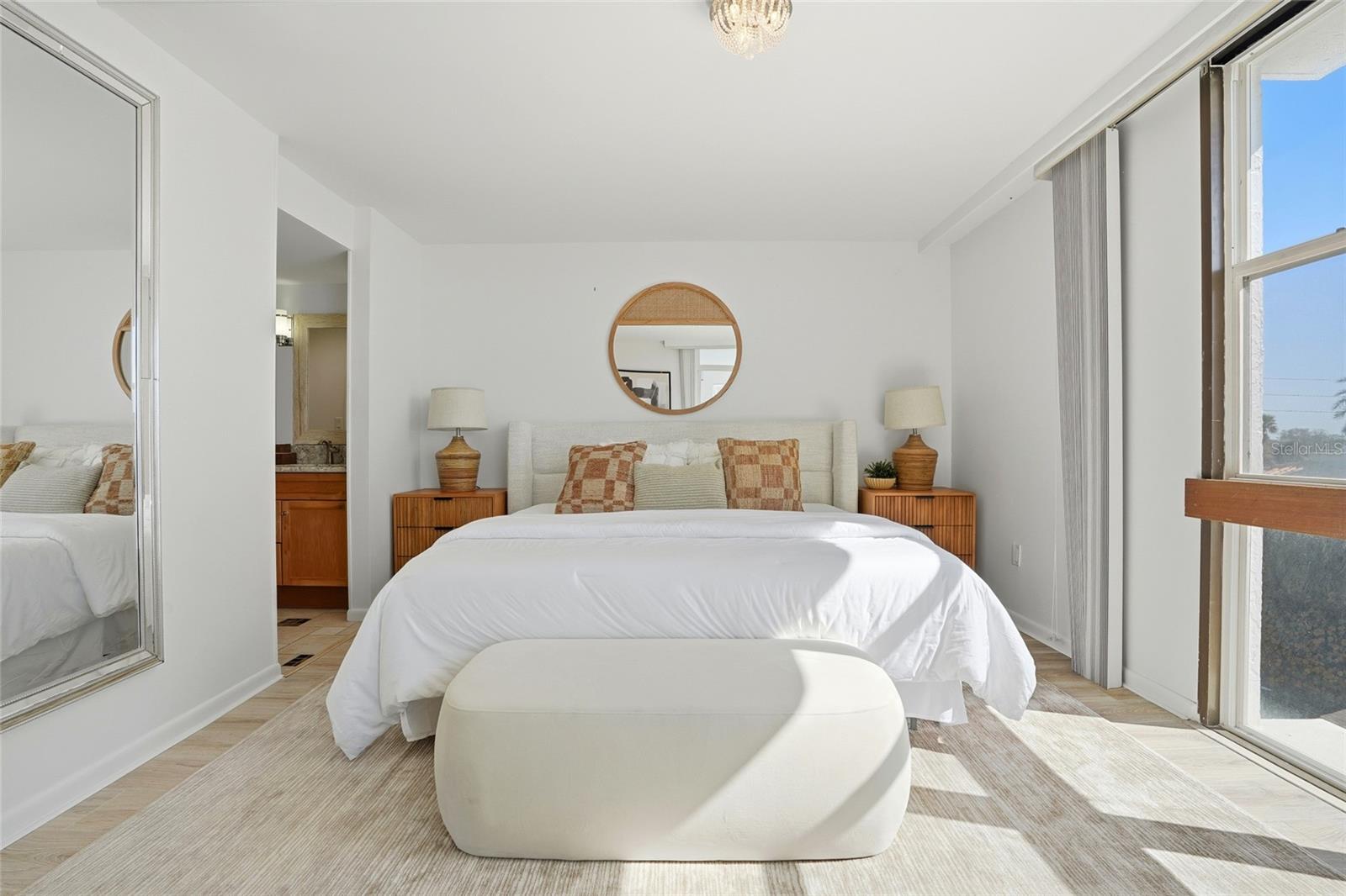 Image 25 of 42 For 16308 Gulf Boulevard 303