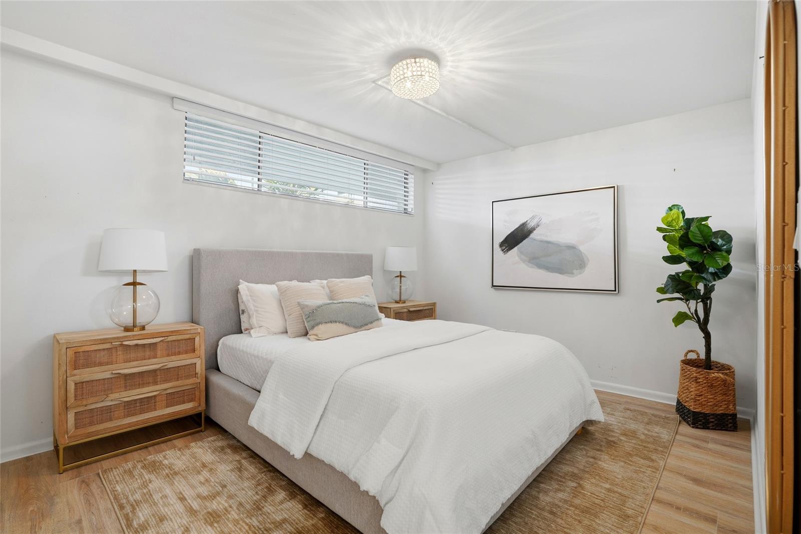 Image 31 of 42 For 16308 Gulf Boulevard 303