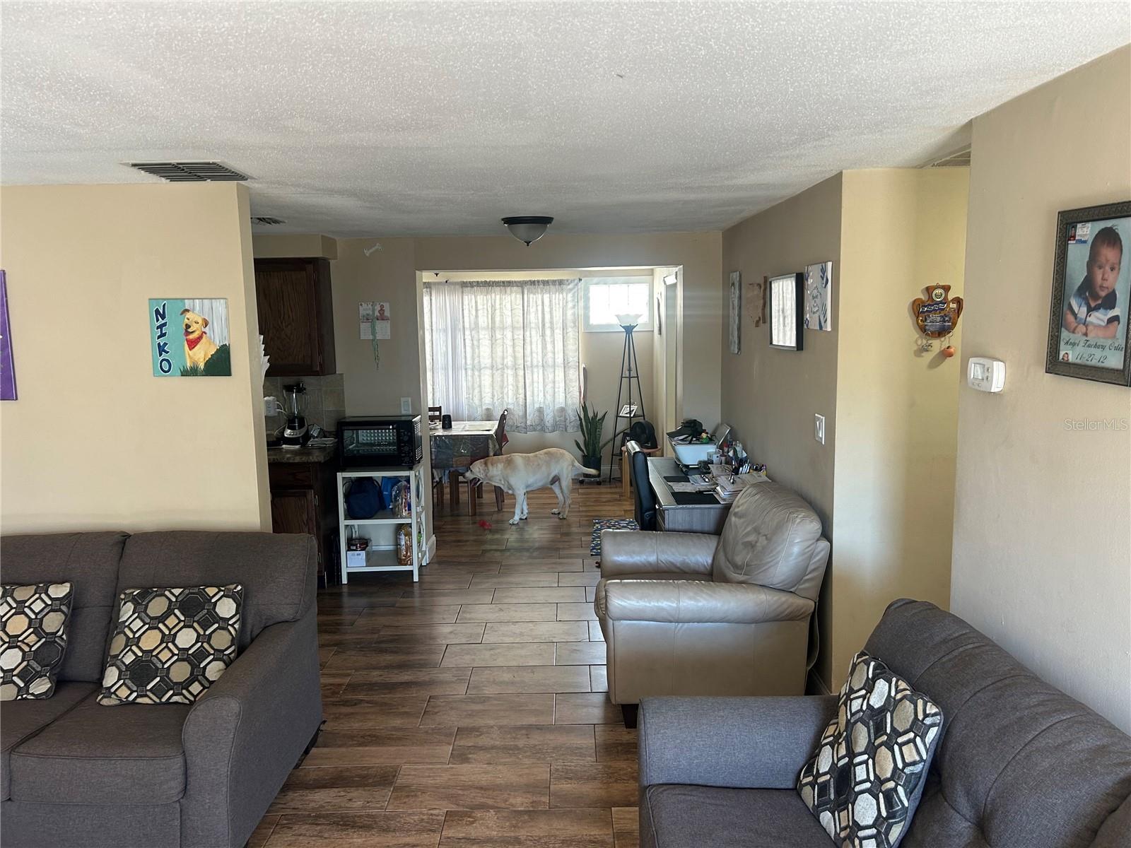 Image 4 of 10 For 10824 Inglewood Avenue